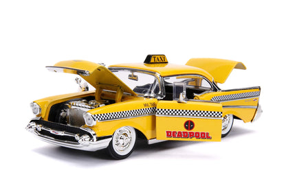 JADA TOYS - Marvel Deadpool 1975 Chevrolet Yellow Taxi Bel Air & Deadpool 1/24 Die-cast Model