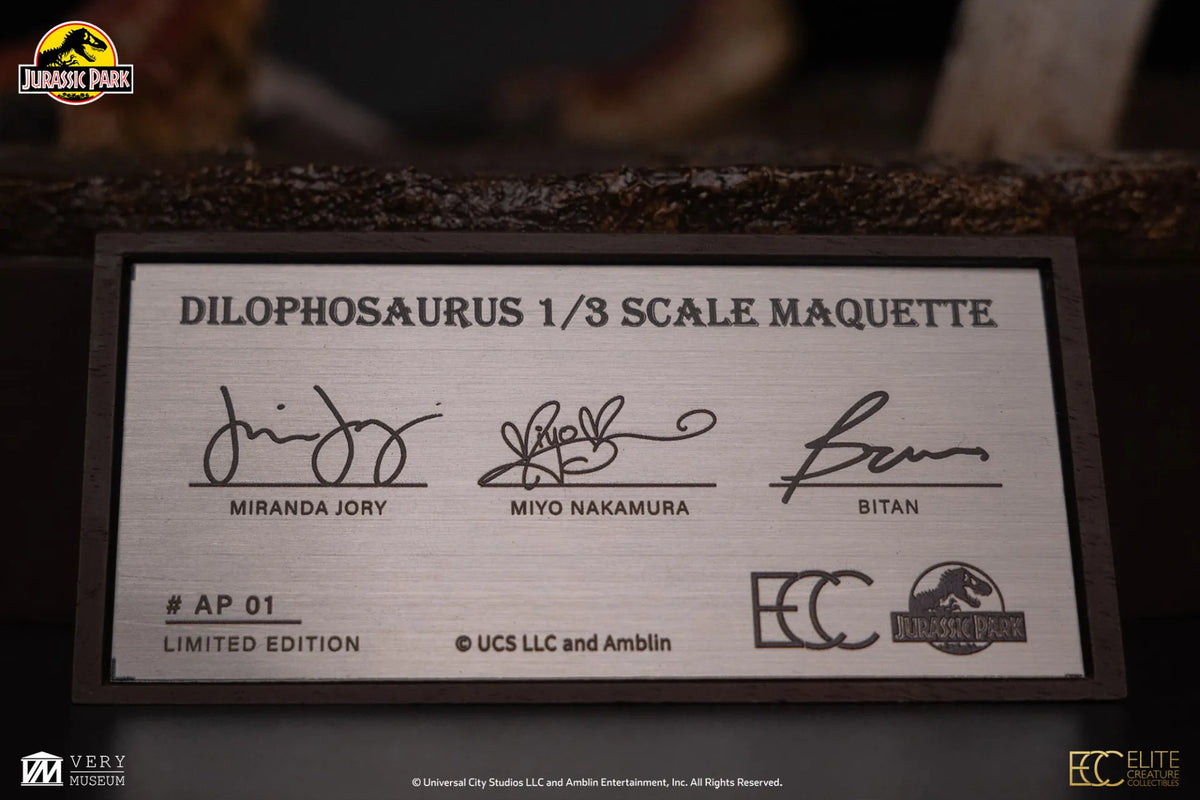 ECC - Jurassic Park Dilophosaurus 1/3 Scale Maquette