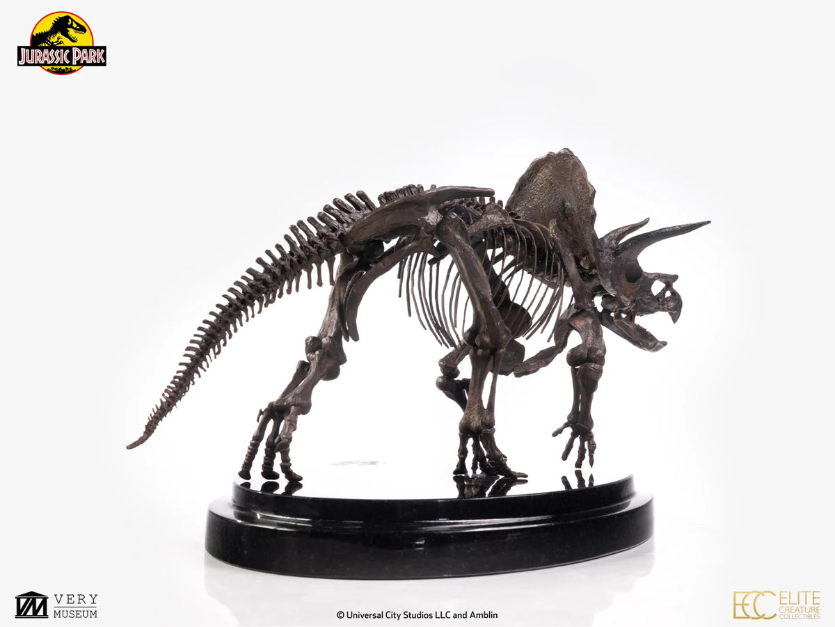 ECC - Jurassic Park Triceratops Fossil Skeleton 1-24 Scale Bronze