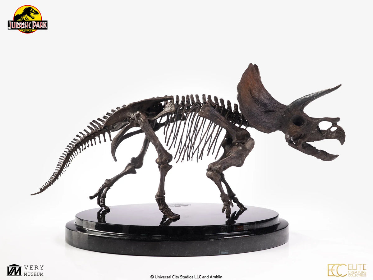 ECC - Jurassic Park Triceratops Fossil Skeleton 1-24 Scale Bronze