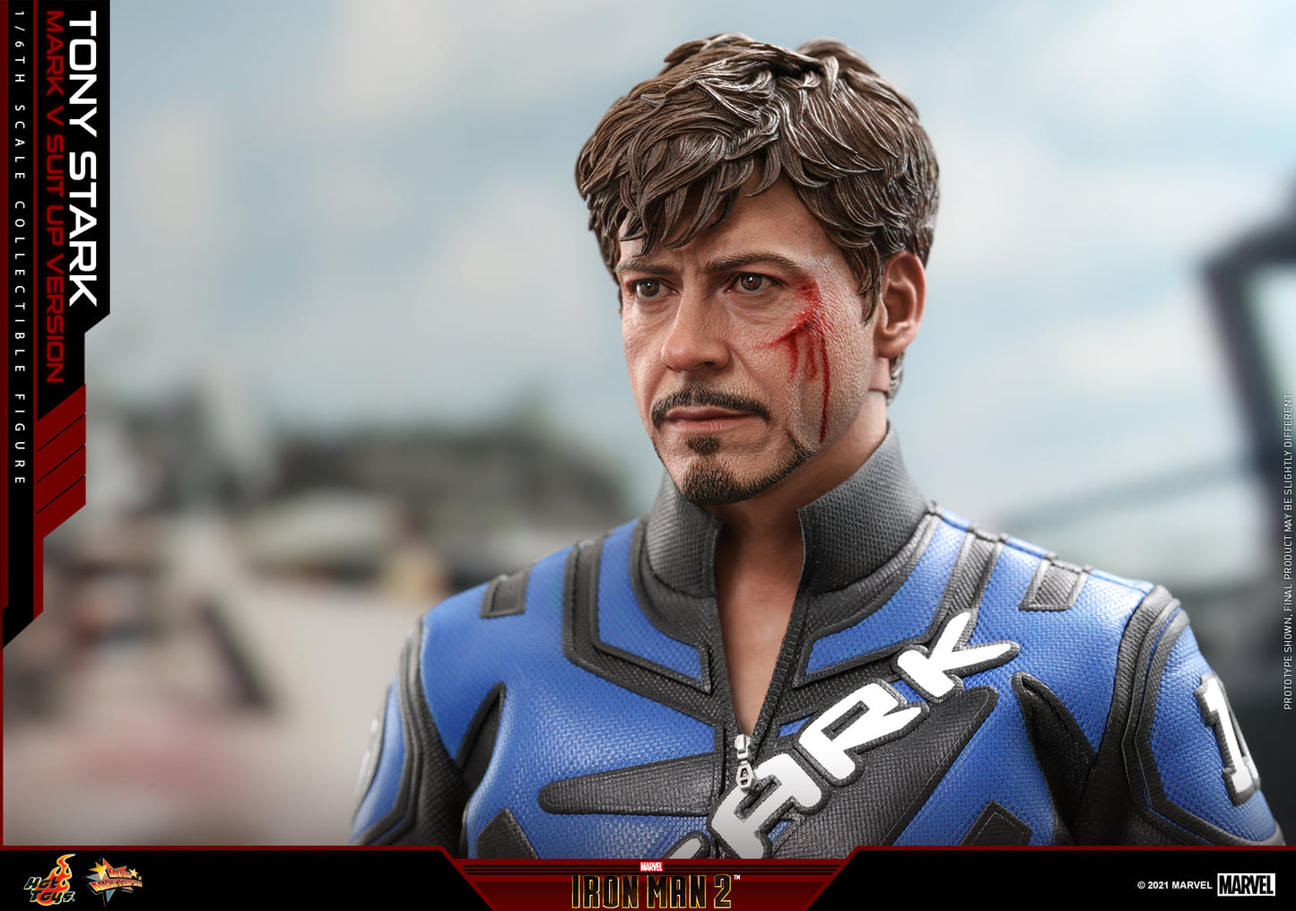 HOT TOYS - Iron Man 2 - 1:6 Tony Stark (Mark V Suit up Version)