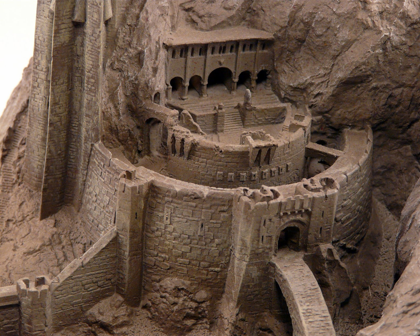 WETA COLLECTIBLES - Helm's Deep