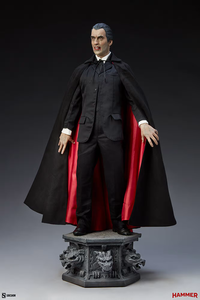 SIDESHOW Dracula Premium Format Statue - Dracula (Christopher Lee) 56 cm