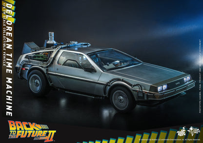 HOT TOYS - Back To The Future - DeLorean Time Machine 1/6 Scale