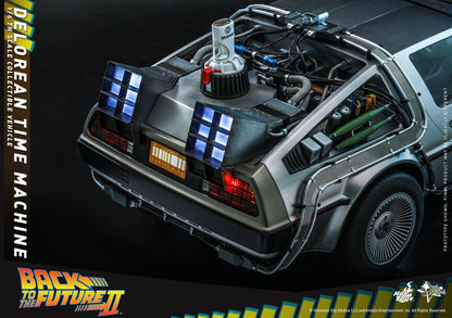 HOT TOYS - Back To The Future - DeLorean Time Machine 1/6 Scale