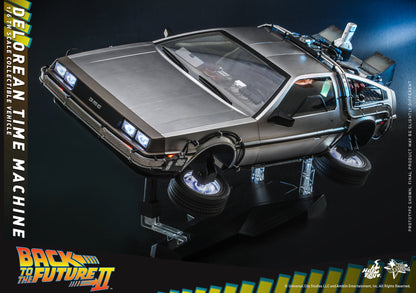 HOT TOYS - Back To The Future - DeLorean Time Machine 1/6 Scale