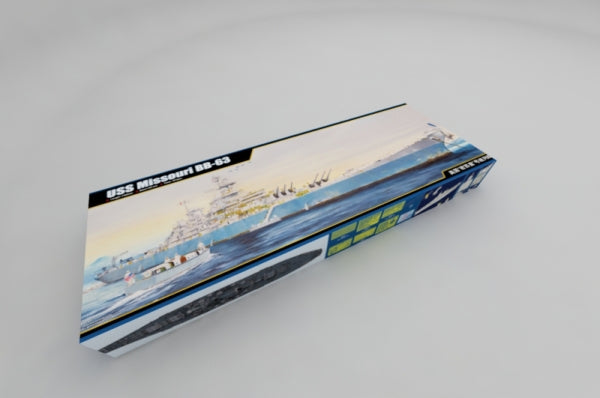 TRUMPETER MODEL KIT -  USS MISSOURI BB-63 1/200