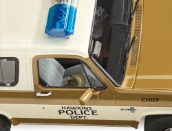 REVELL - 'Stranger Things' 1985 Chevrolet K5 Blazer  1/25