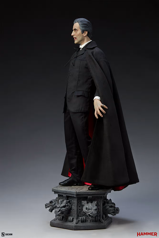 SIDESHOW Dracula Premium Format Statue - Dracula (Christopher Lee) 56 cm SS300295