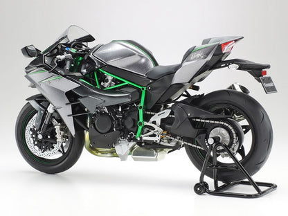 TAMIYA MODEL KIT - KAWASAKI NINJA H2 CARBON  1/12