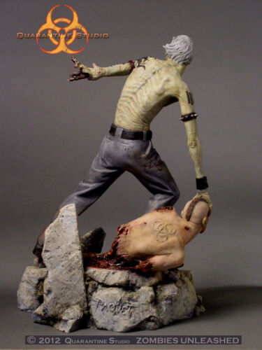 QUARANTINE STUDIO - Zombies Unleashed Otto The Punk Statue