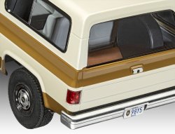 REVELL - 'Stranger Things' 1985 Chevrolet K5 Blazer  1/25
