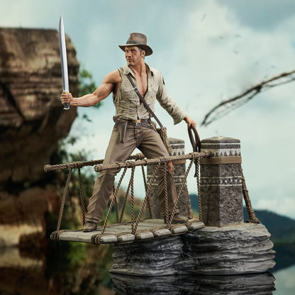 DIAMOND SELECT TOYS - Indiana Jones and The Temple of Doom DeLuxe Gallery Pvc Statue Rope Bridge 28 cm