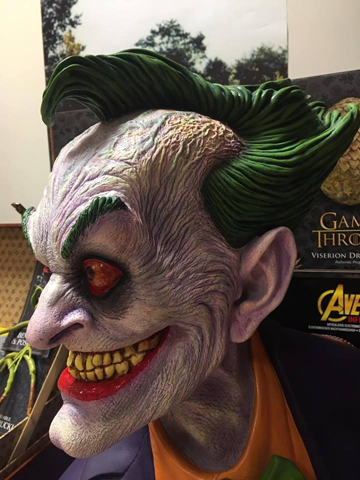 DC DIRECT - Dc Comics - Dc Gallery - Dc Comics - Joker (Rick Baker) - Life Size Bust 1:1