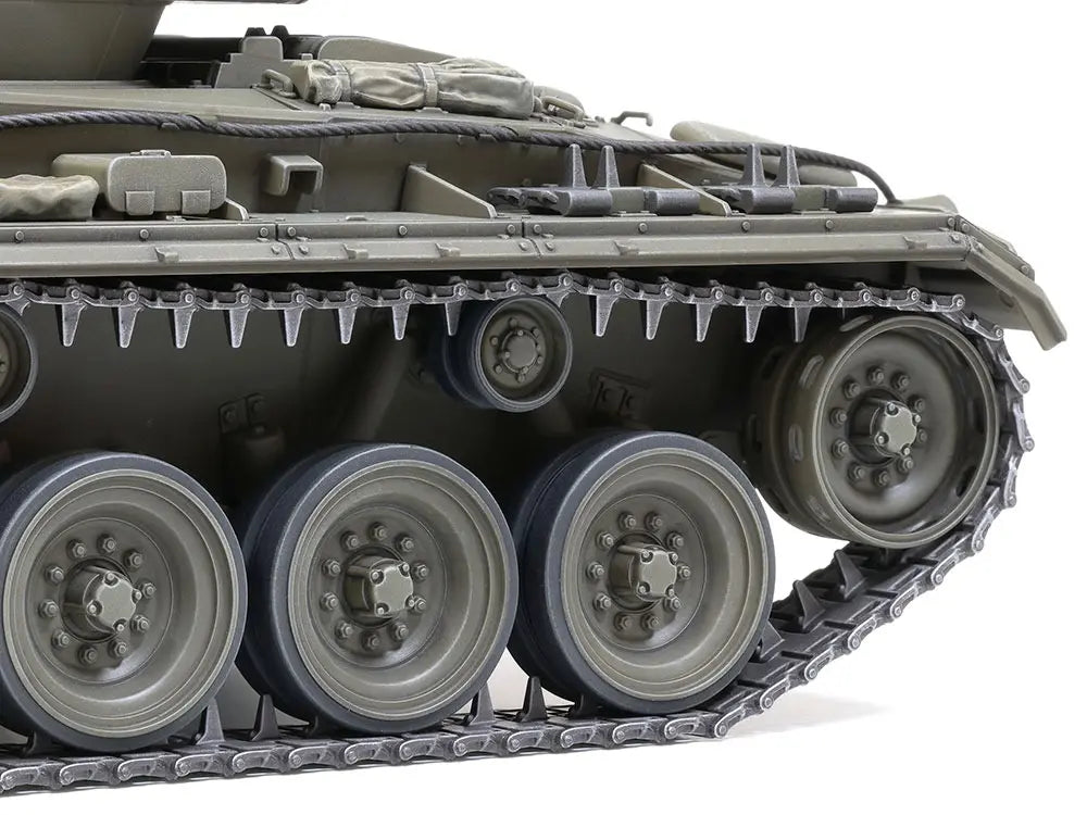 TAMIYA - Tank M24 Chaffee Euro Theater  1/35