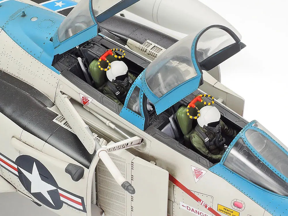 TAMIYA -  McDonnel Douglas F-4J Phantom  1/32