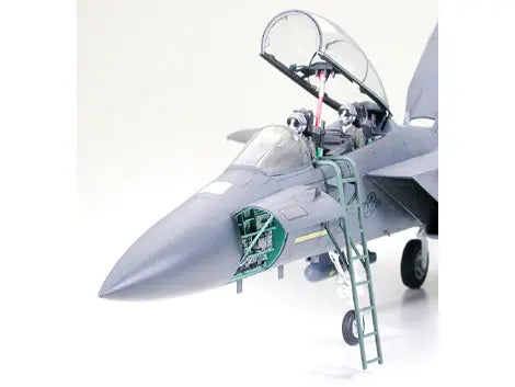 TAMIYA  - Boeing / McDonnell Douglas F-15E Strike Eagle w/ Bunker Buster  1/32