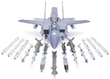 TAMIYA  - Boeing / McDonnell Douglas F-15E Strike Eagle w/ Bunker Buster  1/32