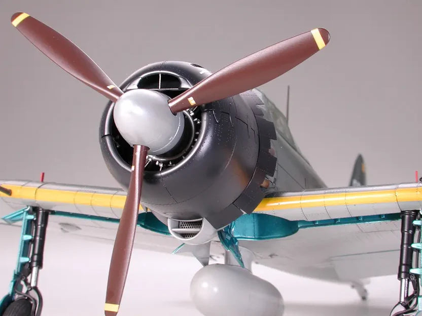 TAMIYA - Mitsubishi A6M5 Zero Fighter Zeke 1/32