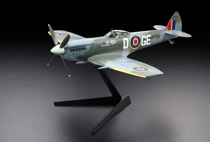 TAMIYA - Supermarine Spitfire MK.XVIe  1/32