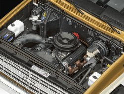 REVELL - 'Stranger Things' 1985 Chevrolet K5 Blazer  1/25