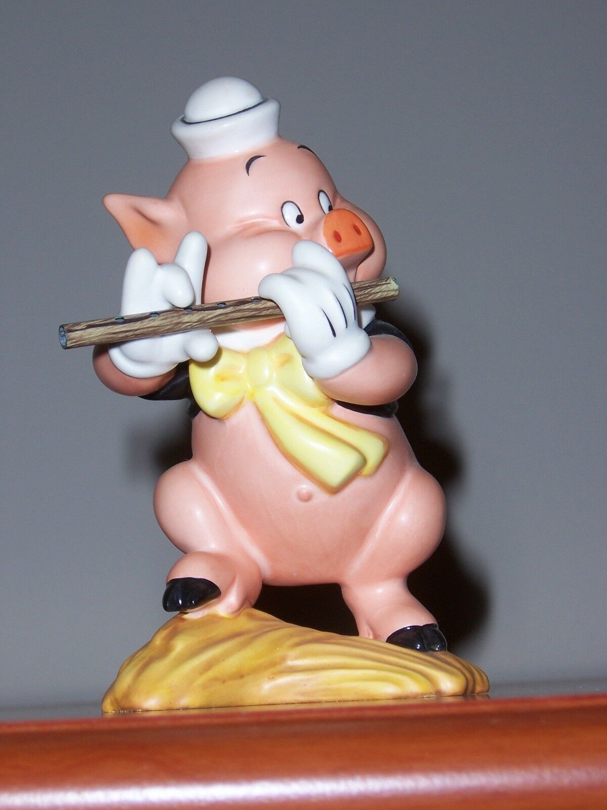 ENESCO - Disney - Three Little Pig Fifer Pig