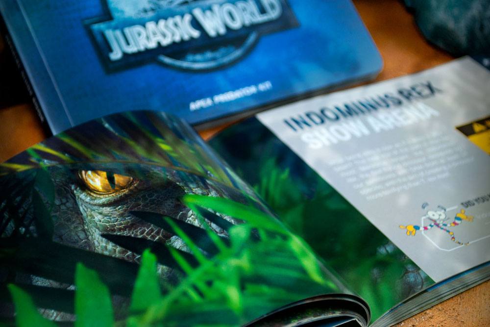 DOCTOR COLLECTOR - Jurassic World Apex Predator Kit