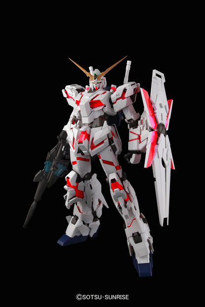 BANDAI MODEL KIT - Gunpla - PG RX-0 Unicorn Full Psycho-Frame 1/60