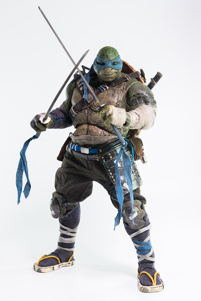 THREEZERO - TMNT Teenager Mutant Ninja Turtles Out O/T Shadows 12 inch Leonardo Action Figure