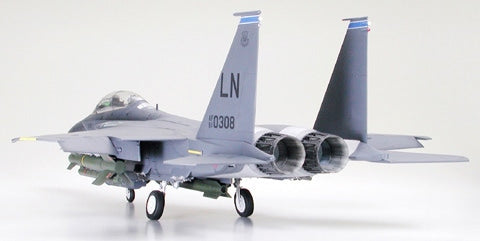 TAMIYA  - Boeing / McDonnell Douglas F-15E Strike Eagle w/ Bunker Buster  1/32