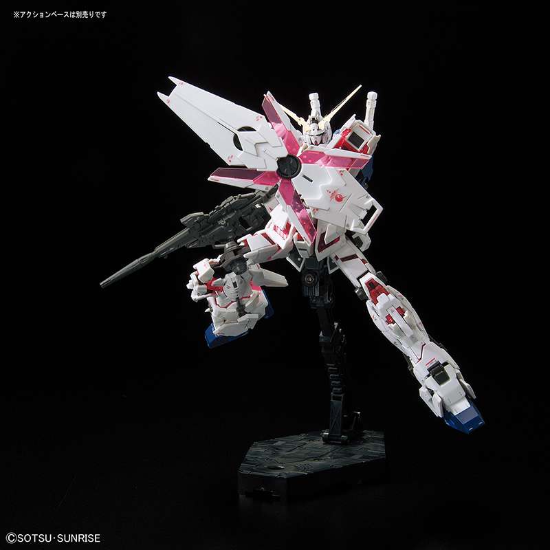 BANDAI MODEL KIT - Gunpla - RG Unicorn #25 1/144