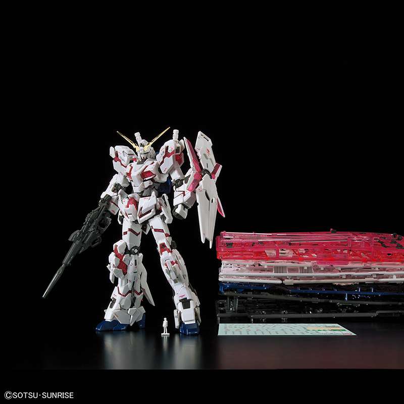 BANDAI MODEL KIT - Gunpla - RG Unicorn #25 1/144