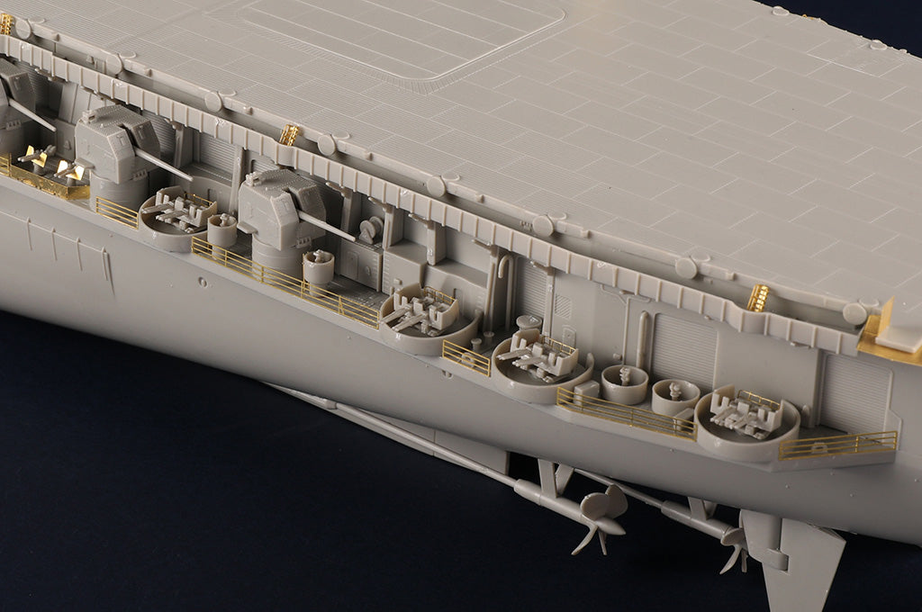 TRUMPETER - USS Midway CV-41  1/350