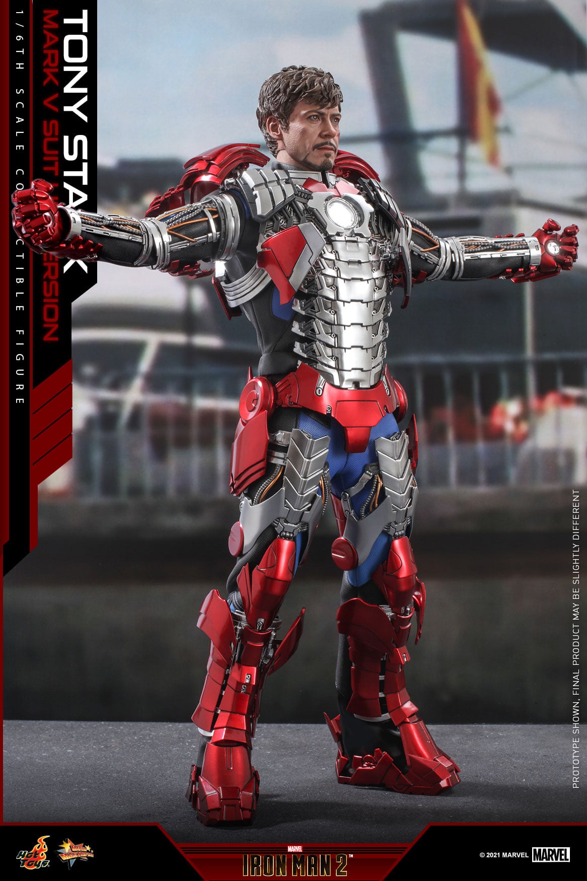 HOT TOYS - Iron Man 2 - 1:6 Tony Stark (Mark V Suit up Version)