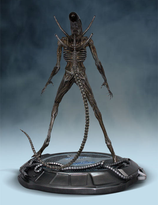 HOLLYWOOD COLLECTIBLES GROUP - Alien Covenant Xenomorph 1:4 Statue