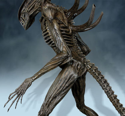 HOLLYWOOD COLLECTIBLES GROUP - Alien Covenant Xenomorph 1:4 Statue