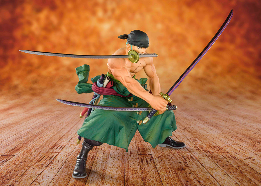 BANDAI - One Piece Pirate Hunter Zoro Figuarts Zero Pvc Statue