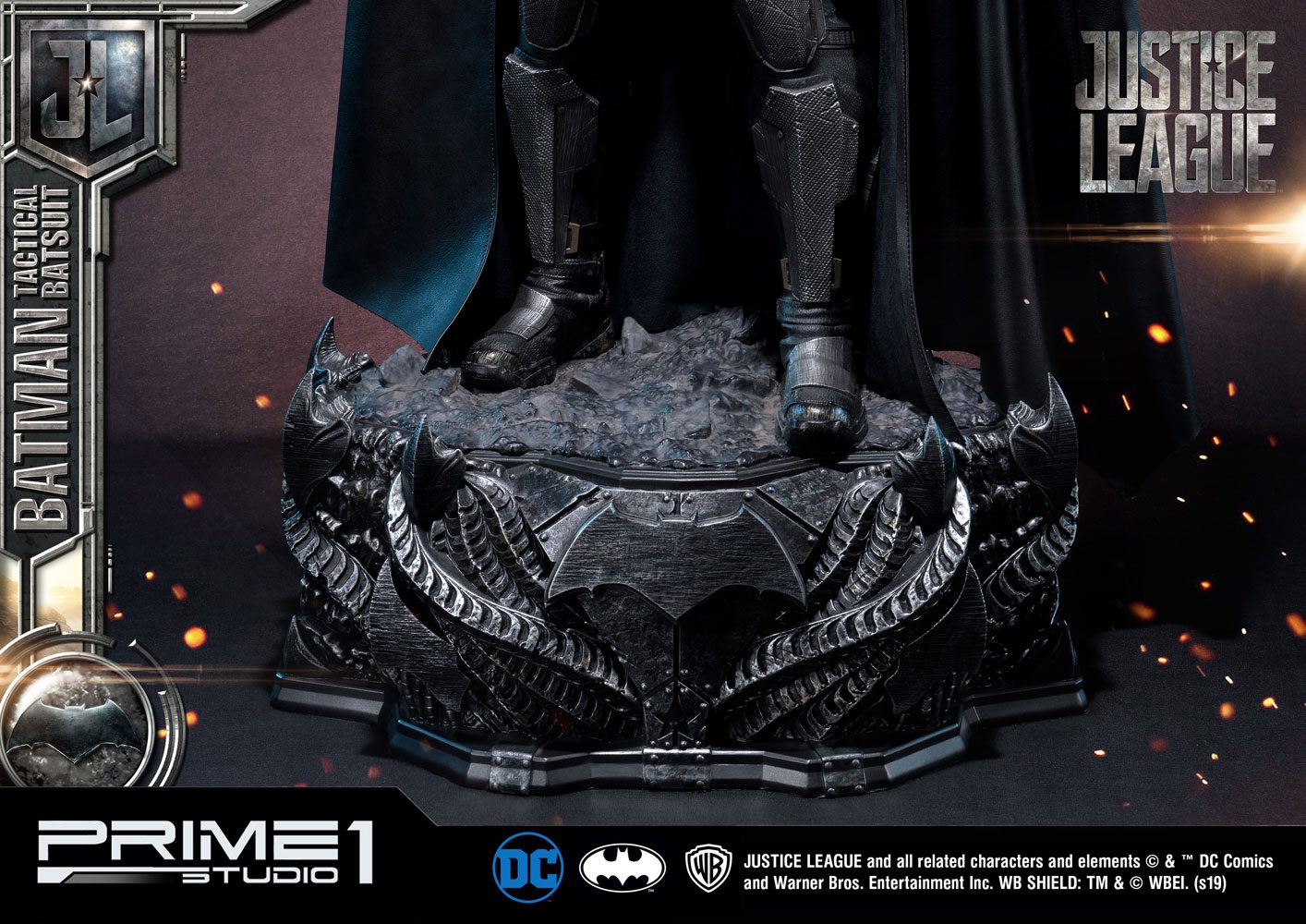 PRIME 1 STUDIOS - Dc Comics - Justice League Batman Tactical Batsuit Statue