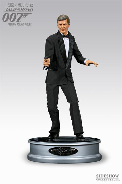SIDESHOW - James Bond 007 - Roger Moore as James Bond - 1:4 Premium Format