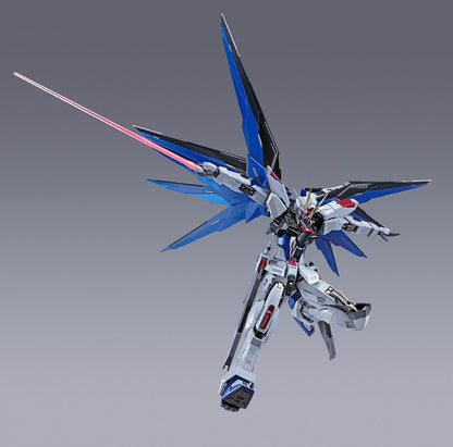 BANDAI - Metal Build Freedom Gundam Concept 2