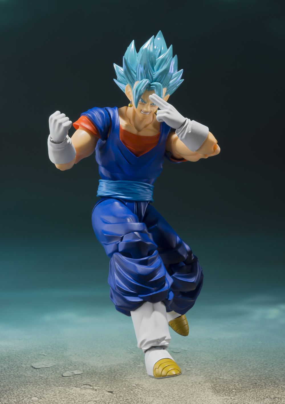 BANDAI - Dragon Ball - Vegetto SS God Super S.H. Figuarts Action Figure