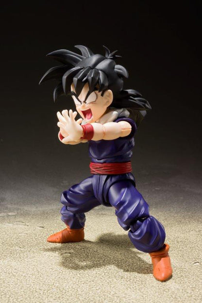 BANDAI - Dragon Ball Z Son Gohan Kid Era S.H. Figuarts Action Figure