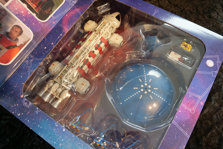 SIXTEEN 12 - Space 1999 Earthbound Eagle Set