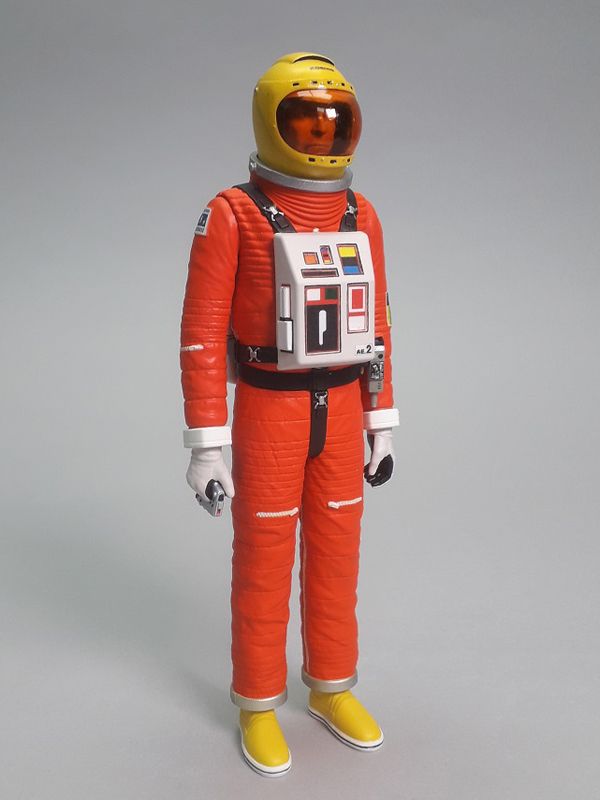 SIXTEEN 12 - Space 1999 Commander Koenig in SpaceSuit Action Figure