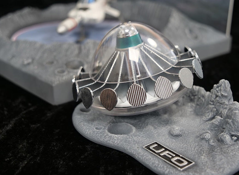 SIXTEEN 12 - UFO Saucer+Lunar Surfacer Die Cast