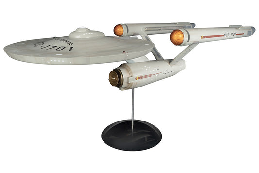 POLAR LIGHTS - Star Trek Tos USS Enetrprise Prebuilt