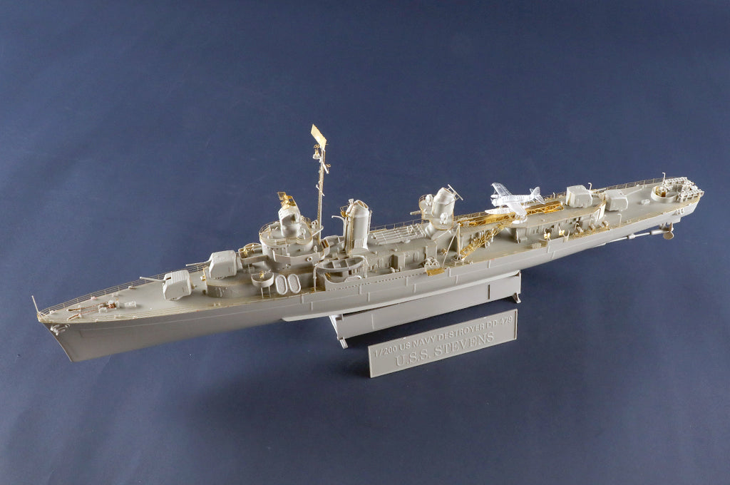 TRUMPETER - USS Stevens DD-479  1/200