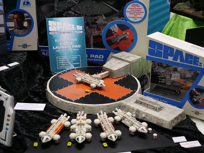 SIXTEEN 12 - Space 1999 5 inch Eagle Replica Set