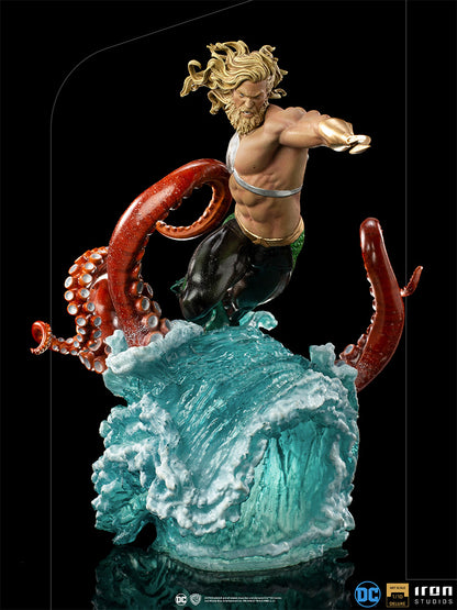 IRON STUDIO - Dc Comics - Aquaman DeLuxe Statue 1:10