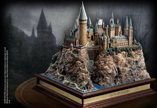 NOBLE COLLECTION - Harry Potter Hogwarts Castle School Diorama NOB7074